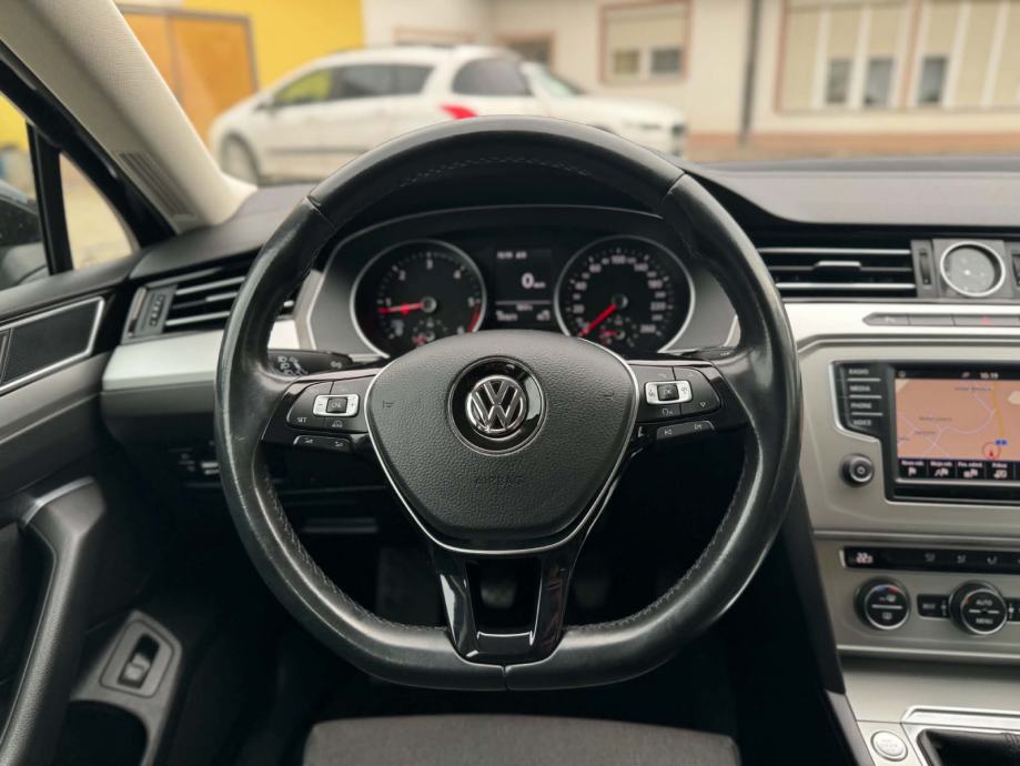 VW Passat 1,6 TDI Navigacija,Tempomat,...*Garancija 12 mjeseci*, fotografija 12