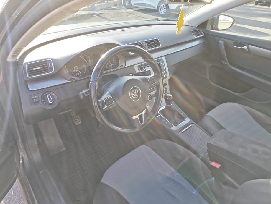 VW Passat 1.6 TDI 2012. • 291.000 km • 2 KLJUČA • SERVISNA KNJIŽICA, fotografija 7