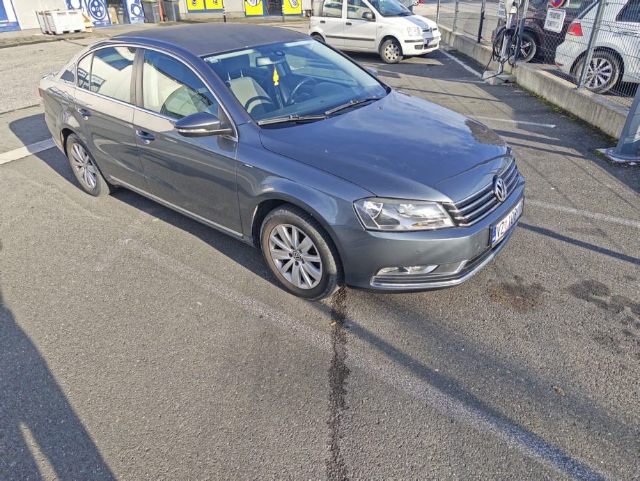 VW Passat 1.6 TDI 2012. • 291.000 km • 2 KLJUČA • SERVISNA KNJIŽICA, fotografija 4