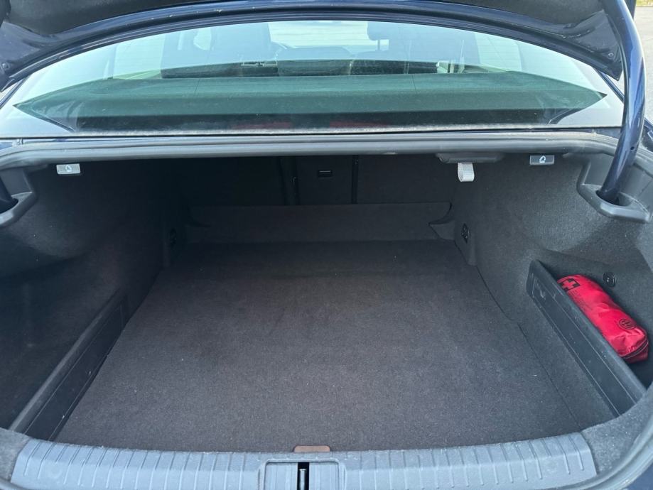 VW Passat 1,6 TDI, pogled izvana - slika 3