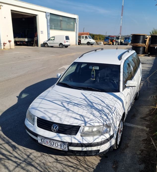 VW Passat 1,9 TDI, Klima, Kuka, Reg. Godinu dana, fotografija 6