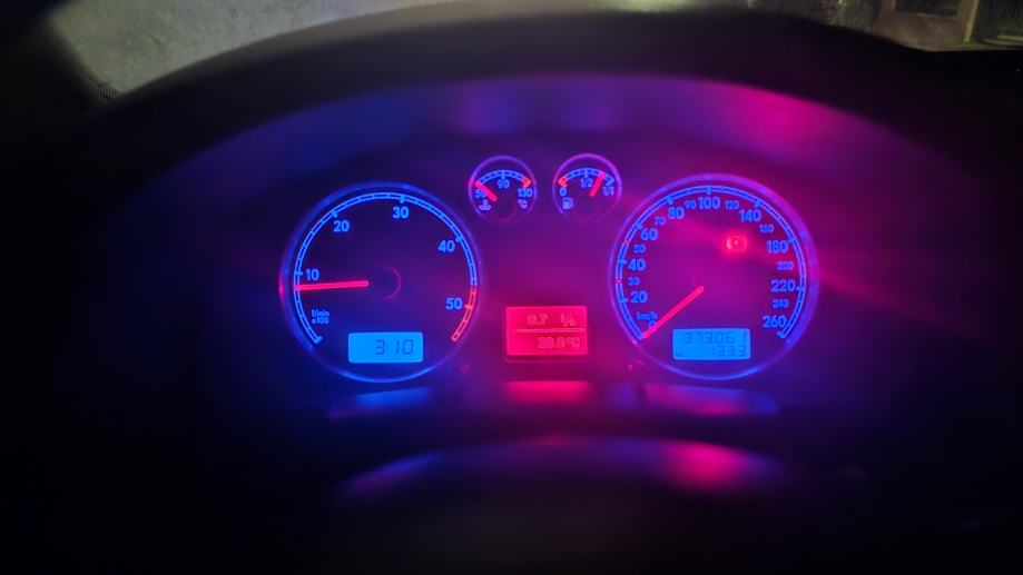 VW Passat 1,9 TDI, fotografija 5
