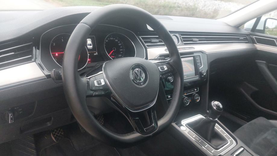 VW Passat 2,0 TDI 110kw led matrix HIGH LINE, fotografija 10