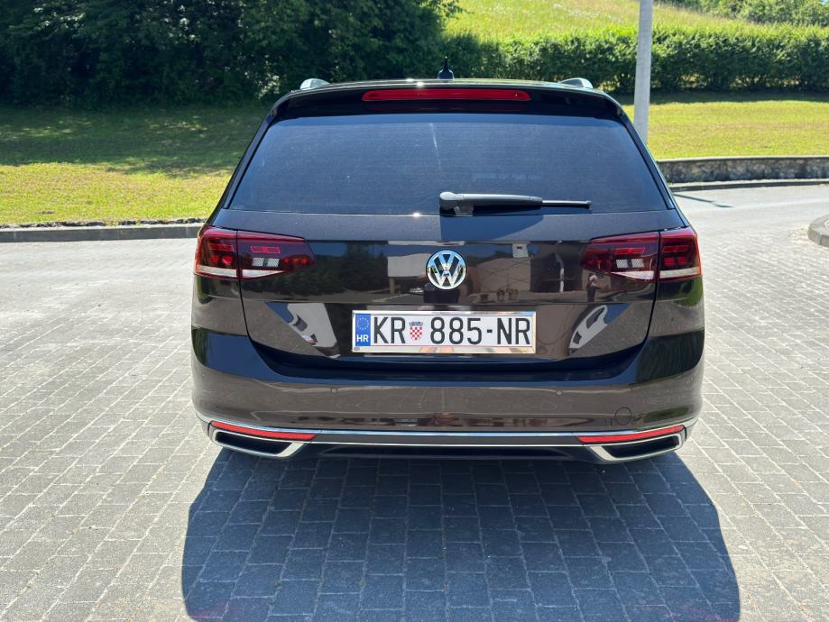 VW Passat 2,0 TDI DSG *REDIZAJN MODEL 2020, PUNO OPREME*, fotografija 10