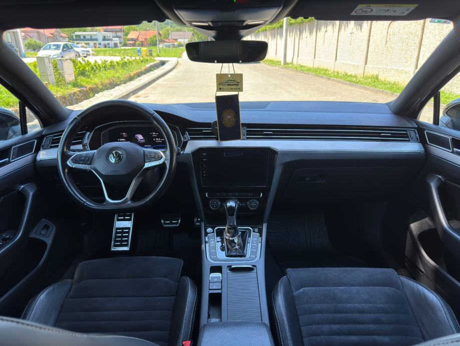 VW Passat 2,0 TDI DSG *REDIZAJN MODEL 2020, PUNO OPREME*, fotografija 19