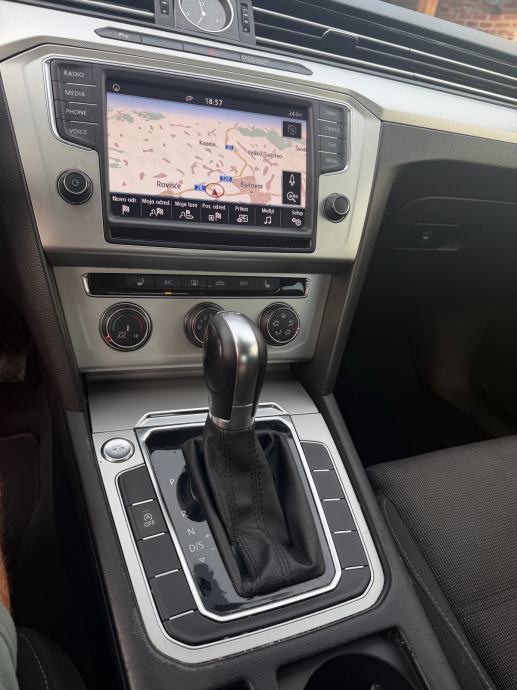 VW Passat 2,0 TDI Automatik TOP Stanje, FULL Oprema,, fotografija 14
