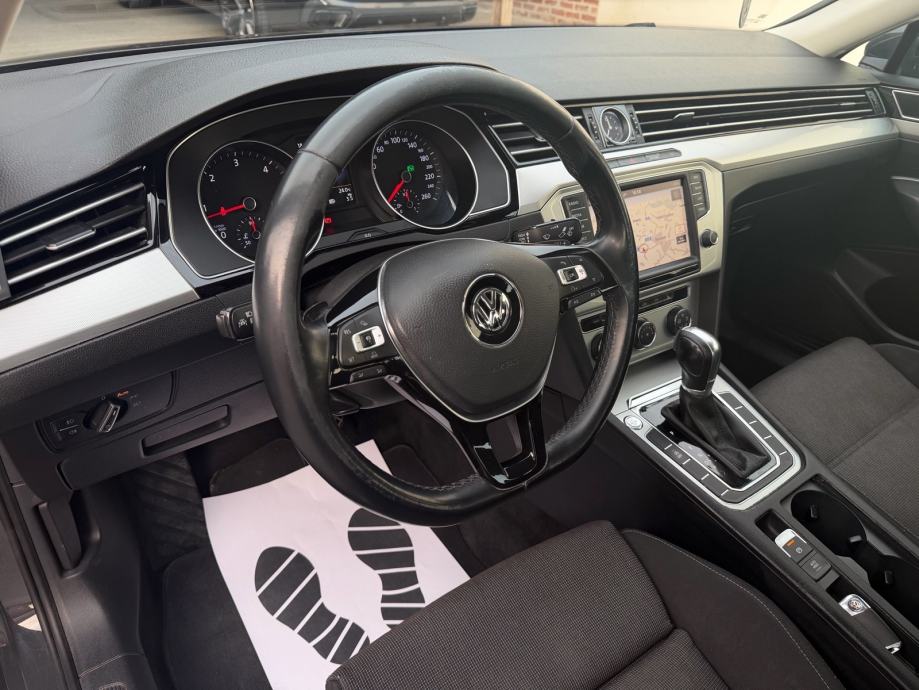 VW Passat 2,0 TDI Automatik TOP Stanje, FULL Oprema,, fotografija 9