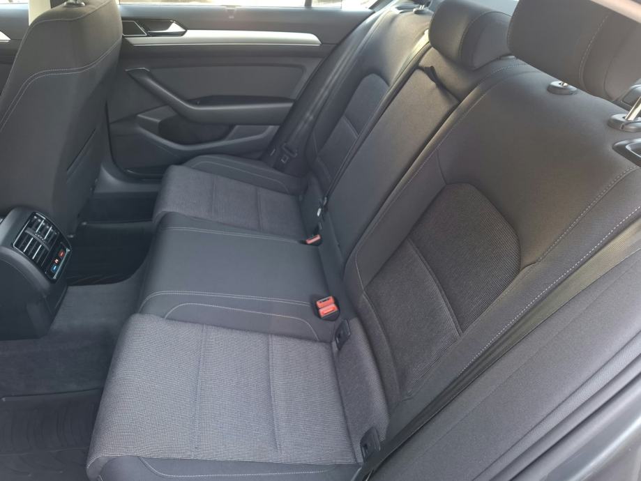 VW Passat 2,0 TDI BMT ALU NAVI 2xPDC KAMERA PANORAMA ACC GARANCIJA, fotografija 11