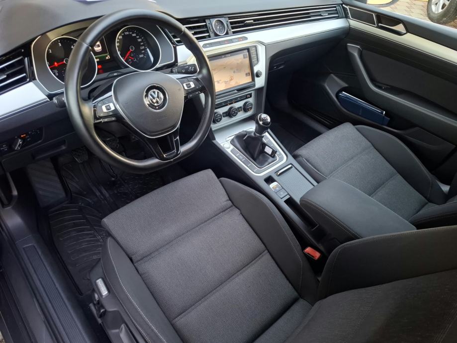 VW Passat 2,0 TDI BMT ALU NAVI 2xPDC KAMERA PANORAMA ACC GARANCIJA, fotografija 10