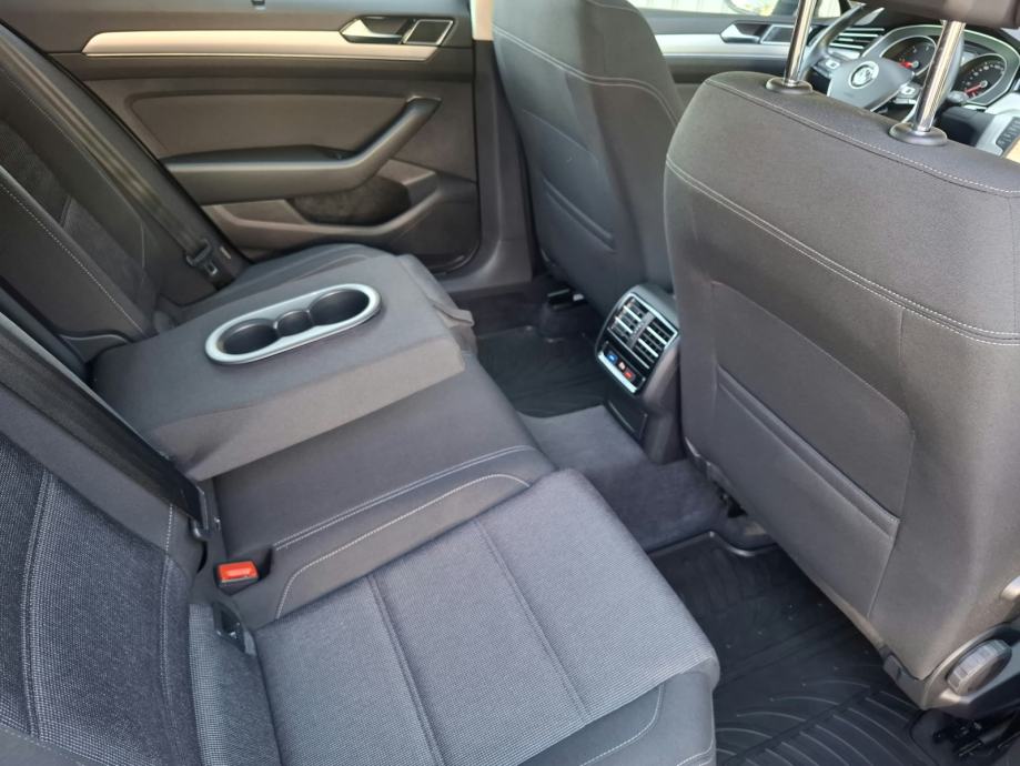 VW Passat 2,0 TDI BMT ALU NAVI 2xPDC KAMERA PANORAMA ACC GARANCIJA, fotografija 12