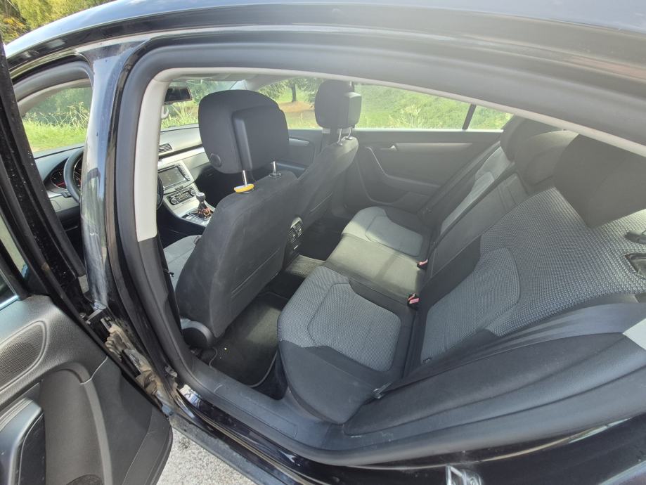 VW Passat 2,0 TDI BMT, fotografija 6