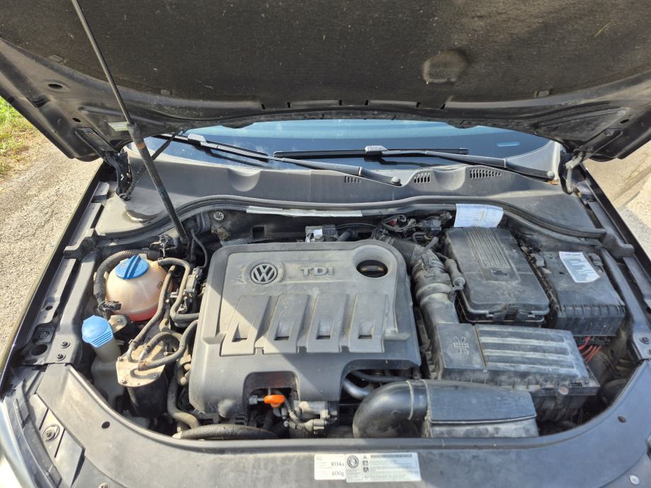 VW Passat 2,0 TDI BMT, fotografija 11