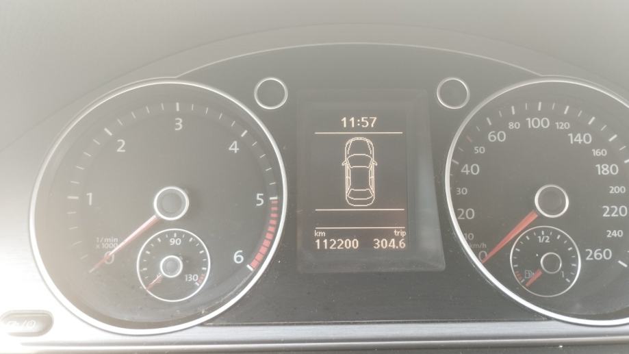VW Passat 2,0 TDI BMT, fotografija 8