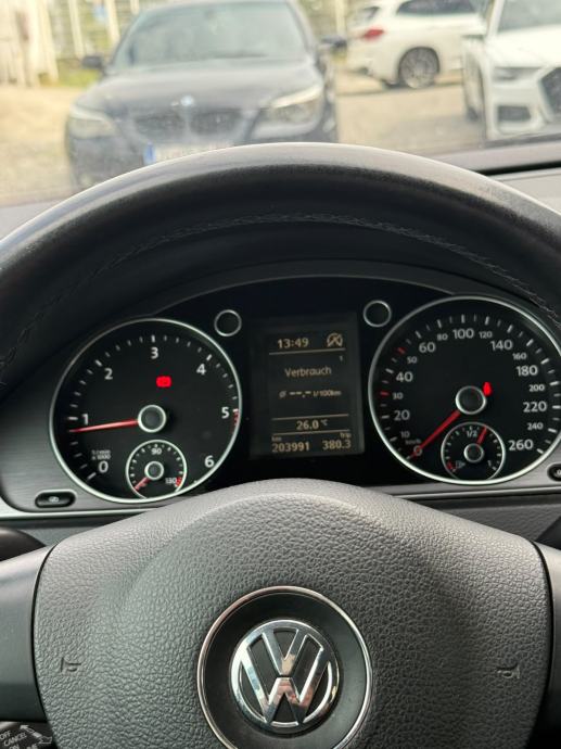 VW Passat 2,0 TDI BMT, fotografija 8