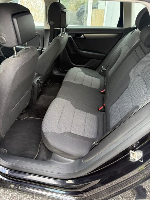 VW Passat 2,0 TDI BMT, fotografija 9