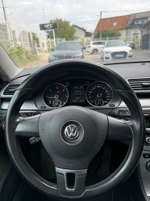 VW Passat 2,0 TDI BMT, fotografija 12