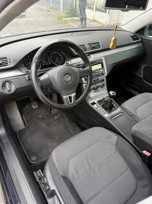 VW Passat 2,0 TDI BMT, fotografija 10