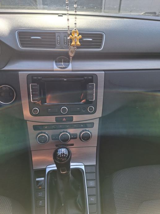 VW Passat 2,0 TDI BMT, fotografija 5