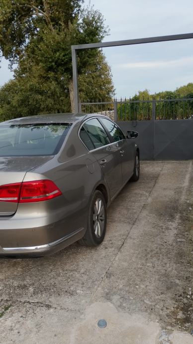 VW Passat 2,0 TDI BMT, fotografija 4