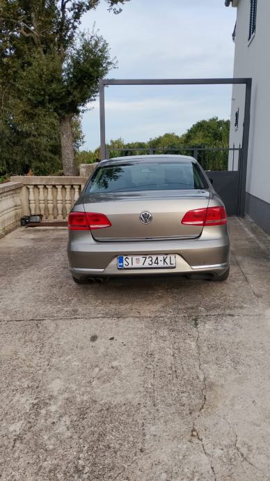 VW Passat 2,0 TDI BMT, fotografija 2