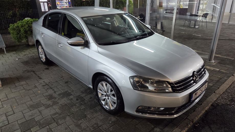 VW Passat 2,0 TDI BMT, fotografija 2