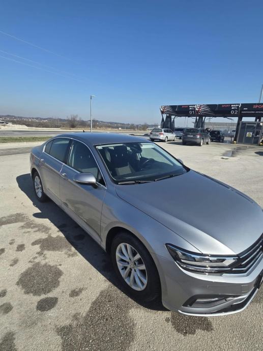 VW Passat 2,0 TDI DSG 110 KW, 6/2020, 123 000 km, fotografija 17