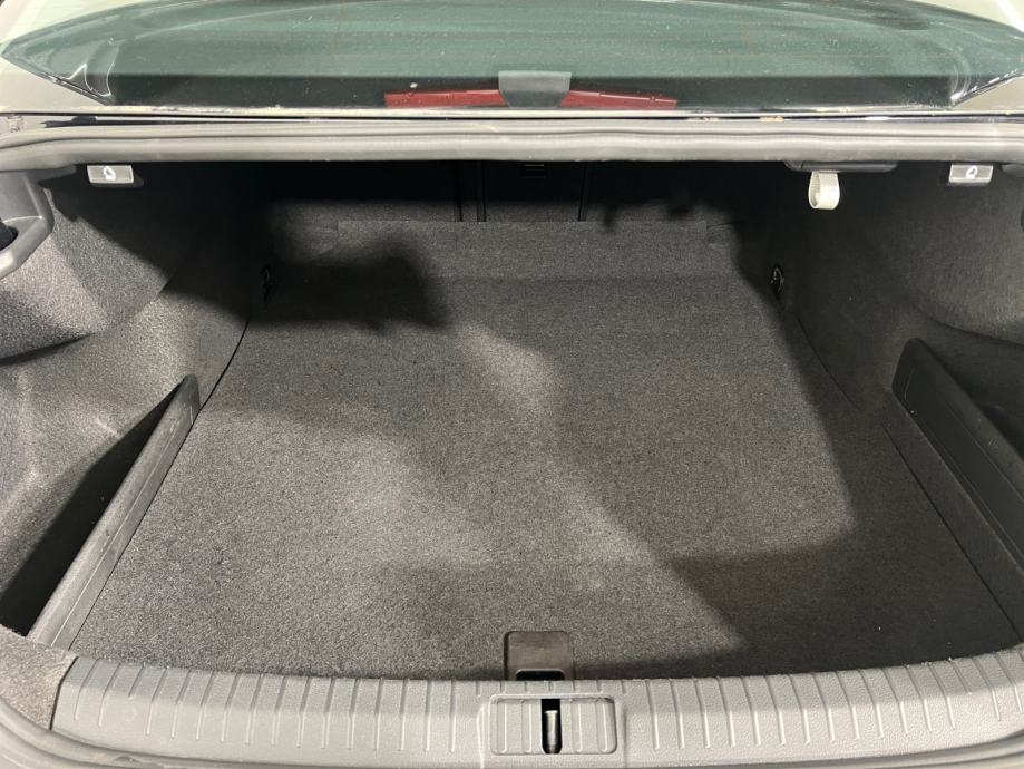 VW Passat 2.0 TDI DSG BUSINESS - 3 godine jamstva, fotografija 12