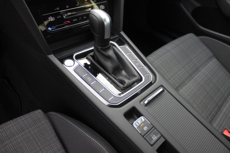 VW Passat 2,0 TDI DSG BUSSINES, LED, ALU 17", GARANCIJA. NIJE UVOZ !, fotografija 13