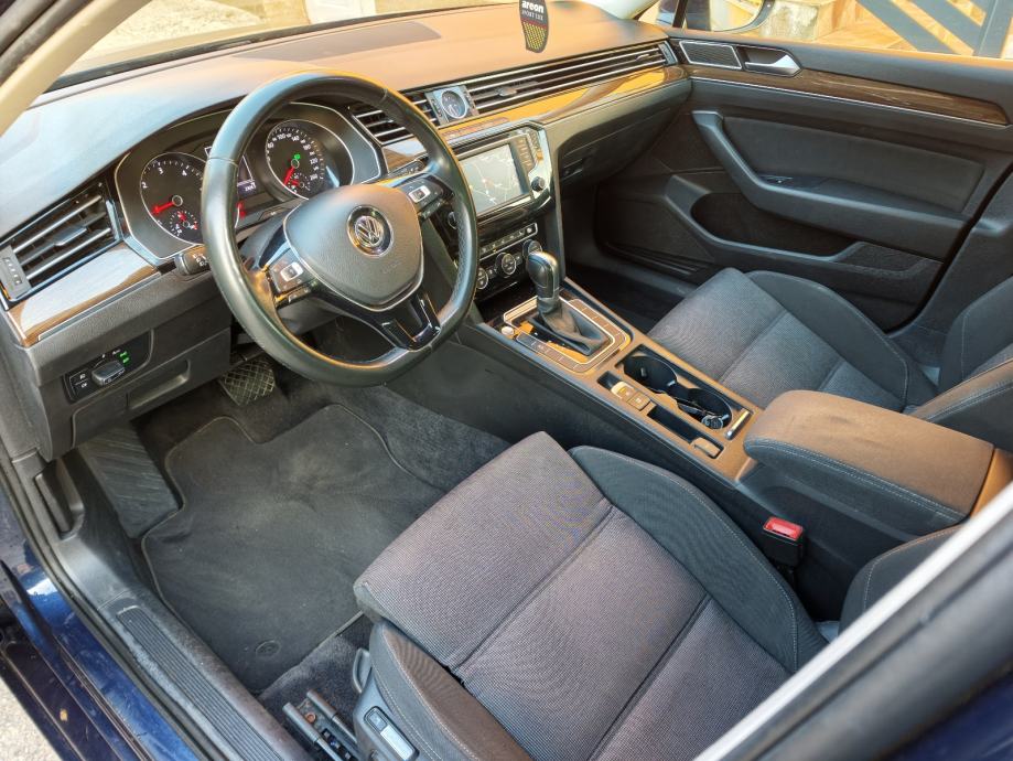 VW Passat 2,0 TDI, DSG ,F1,LED, odličan!, fotografija 12
