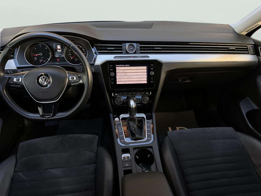 VW PASSAT 2,0 TDI DSG HIGHLINE **1.VL.** 2 GOD JAMSTVA** VELIKI I MALI, fotografija 7