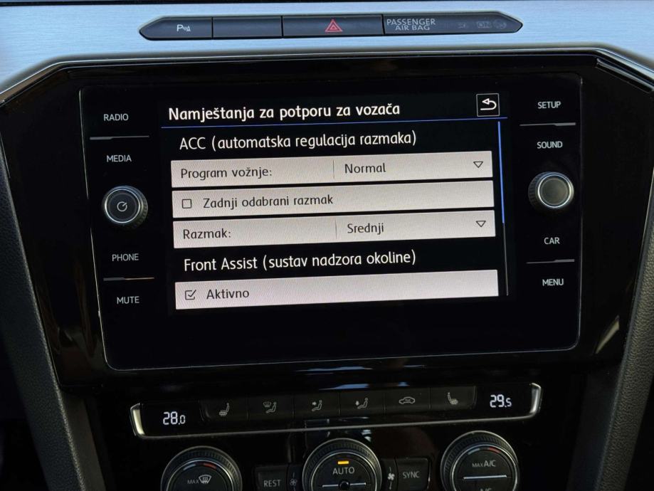 VW PASSAT 2,0 TDI DSG HIGHLINE **1.VL.** 2 GOD JAMSTVA** VELIKI I MALI, fotografija 17