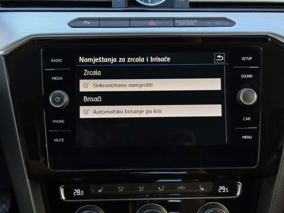 VW PASSAT 2,0 TDI DSG HIGHLINE **1.VL.** 2 GOD JAMSTVA** VELIKI I MALI, fotografija 20