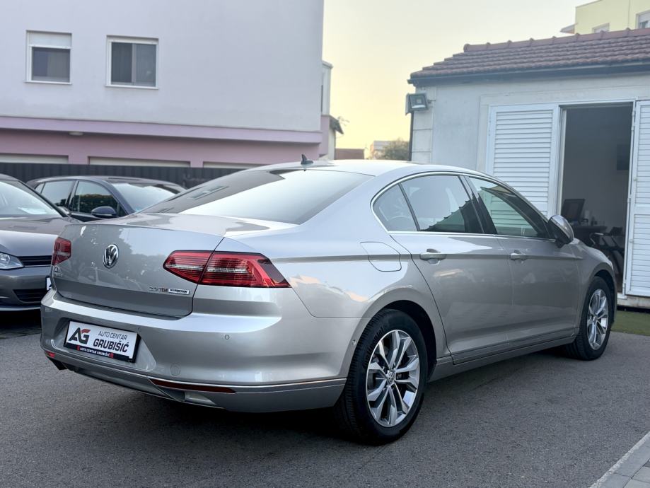 VW Passat 2,0 TDI DSG Highline *1.vlasnik* *Servisna VW* *Jamstvo*, fotografija 7