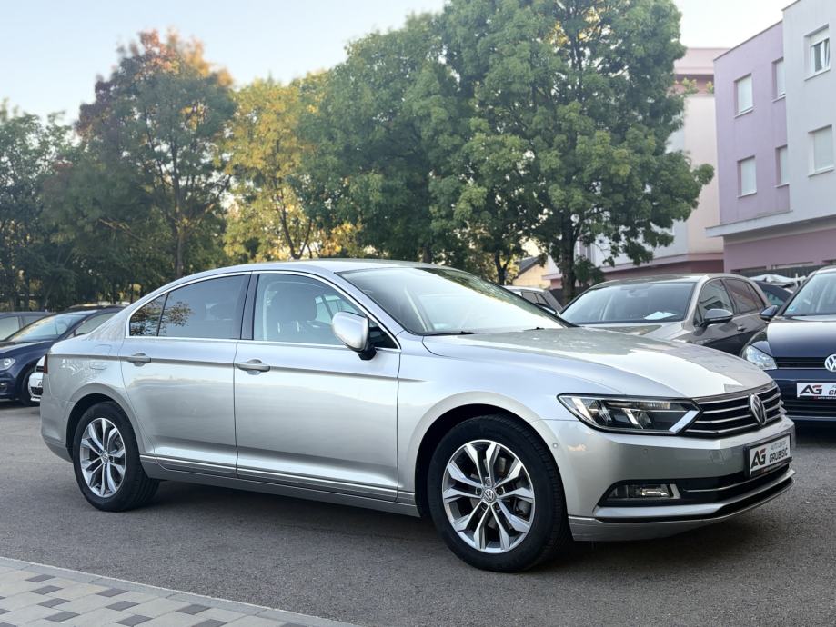 VW Passat 2,0 TDI DSG Highline *1.vlasnik* *Servisna VW* *Jamstvo*, fotografija 5