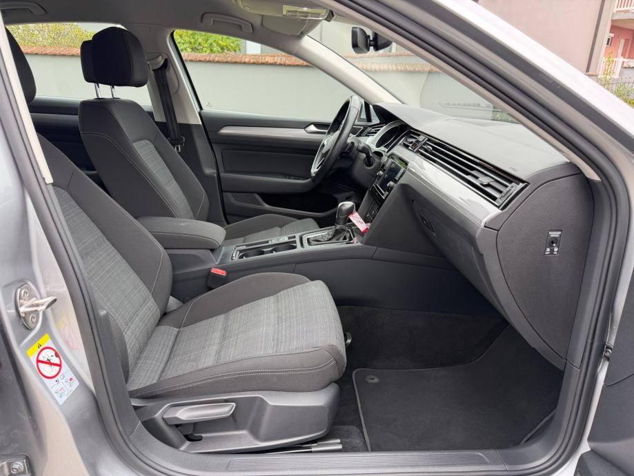 VW Passat 2,0 TDI DSG, LED, Tempomat, PDC HR Auto, Servisna, fotografija 13