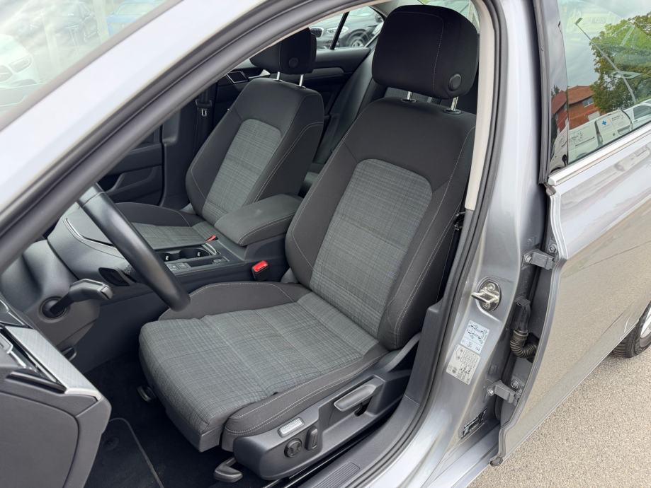 VW Passat 2,0 TDI DSG, LED, Tempomat, PDC HR Auto, Servisna, fotografija 11