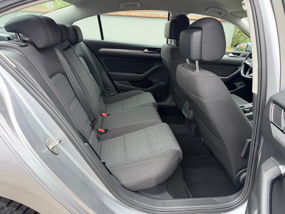 VW Passat 2,0 TDI DSG, LED, Tempomat, PDC HR Auto, Servisna, fotografija 15
