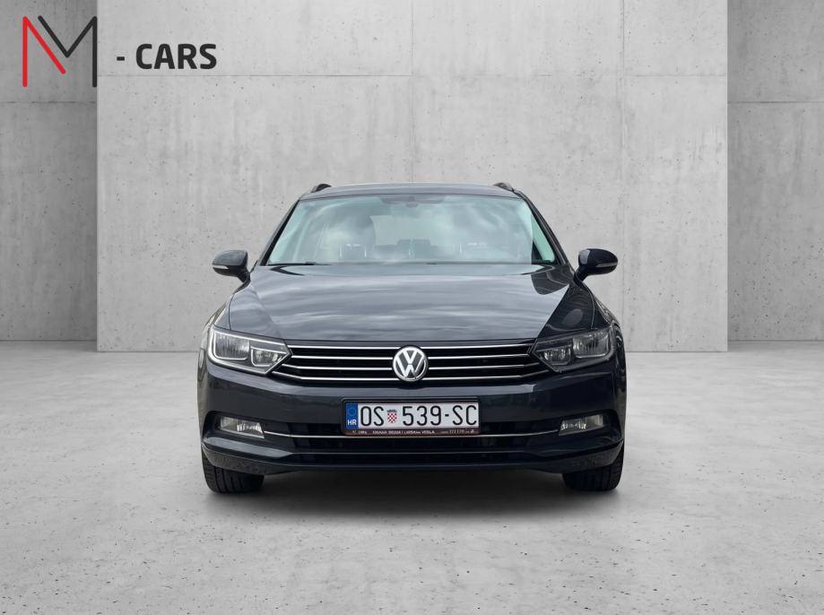VW Passat 2,0 TDI DSG - NAVI,2xPDC,FRONT ASSIST, REG. 07/2026, fotografija 2