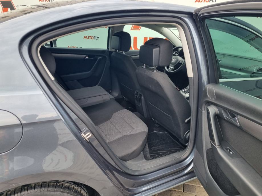 VW Passat 2.0 TDI DSG, Navigacija, Tempomat, PDC, MF volan, 16"alu, fotografija 15