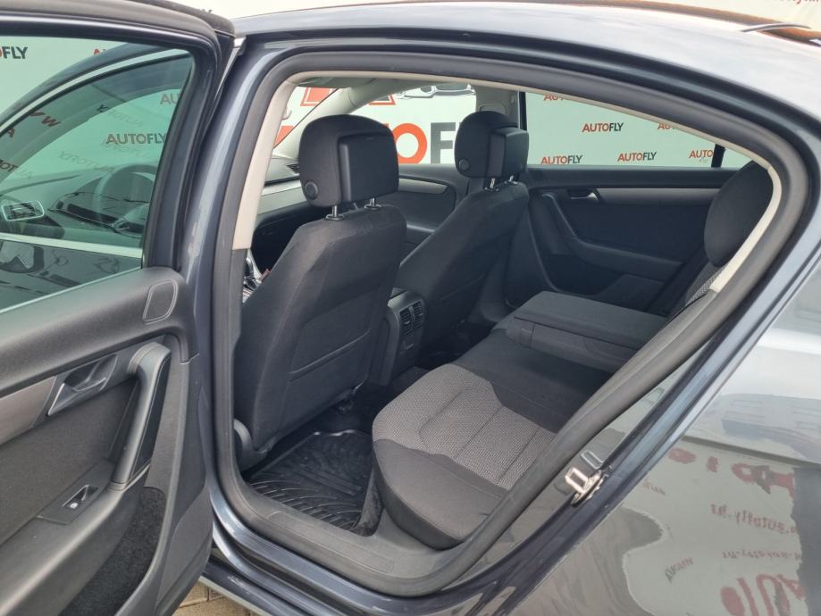 VW Passat 2.0 TDI DSG, Navigacija, Tempomat, PDC, MF volan, 16"alu, fotografija 14