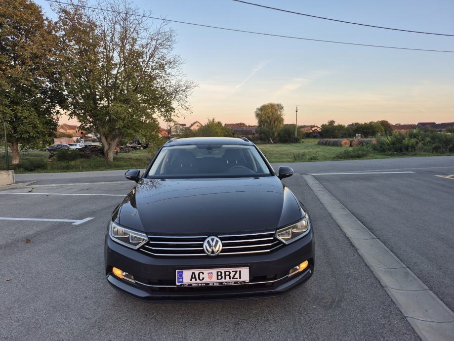 VW Passat 2,0 TDI DSG Reg:6/27,alu17,F1,navigacija, park senzori,mf., fotografija 10