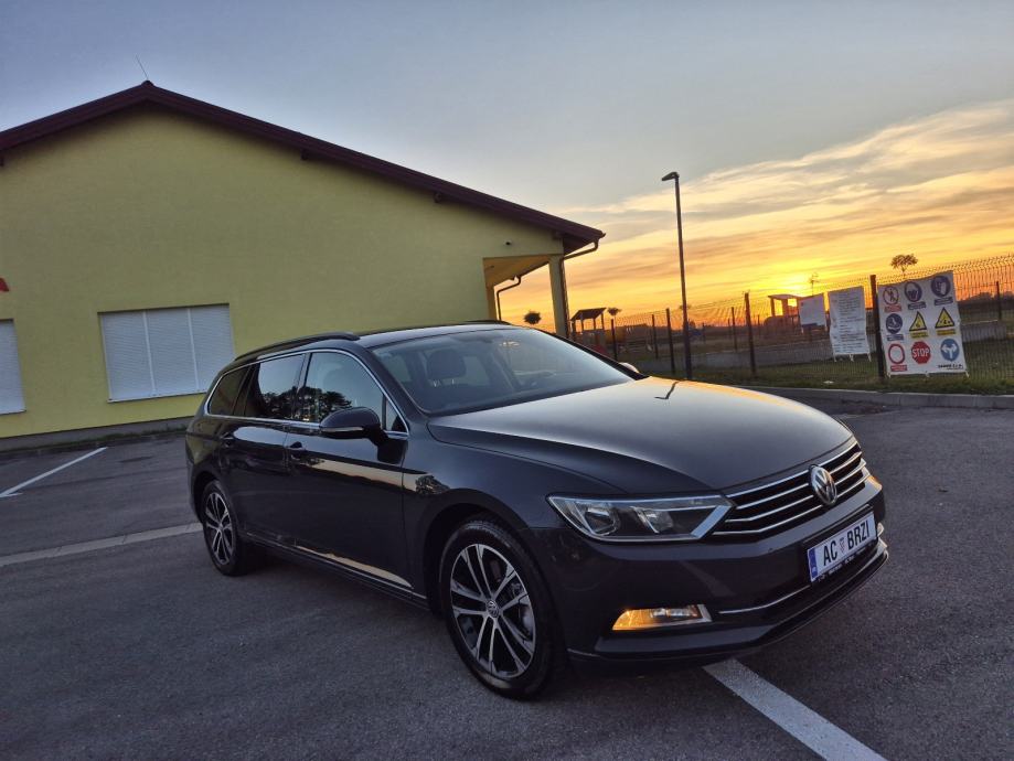 VW Passat 2,0 TDI DSG Reg:6/27,alu17,F1,navigacija, park senzori,mf., fotografija 15