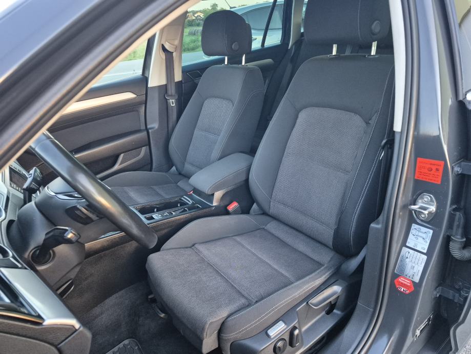 VW Passat 2,0 TDI DSG Reg:6/27,alu17,F1,navigacija, park senzori,mf., fotografija 17