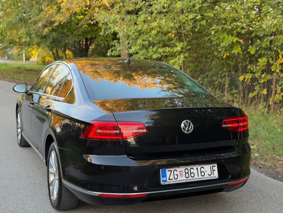 VW Passat 2,0 TDI, Highline, Matrix, Alu, ACC, HR Auto, fotografija 5