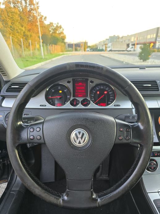 VW PASSAT 2.0 TDI HIGHLINE * UREDNO STANJE * REG.DO 6.MJ. * 2700€ *, fotografija 13