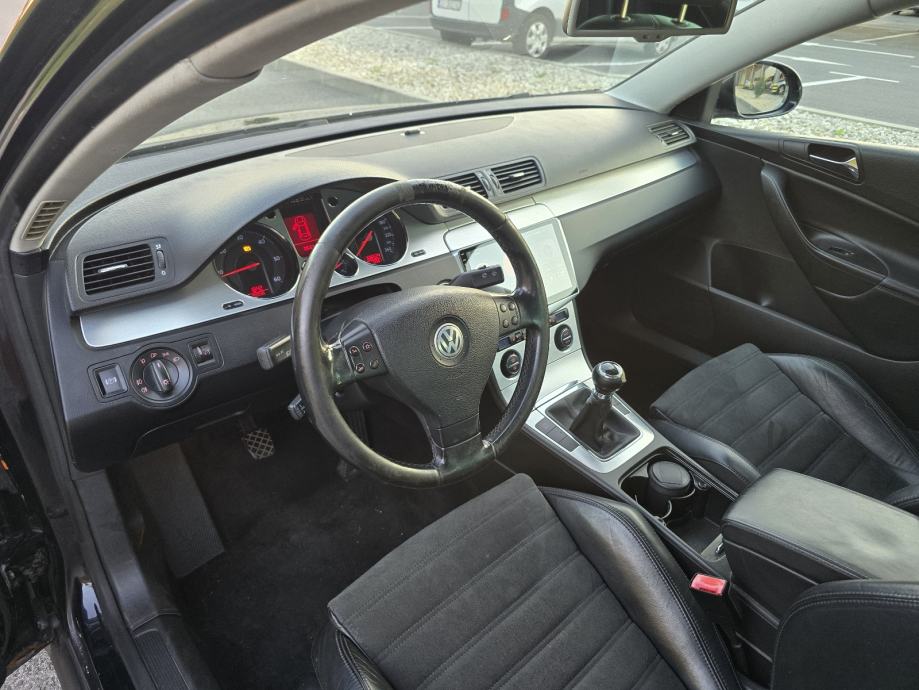 VW PASSAT 2.0 TDI HIGHLINE * UREDNO STANJE * REG.DO 6.MJ. * 2700€ *, fotografija 12