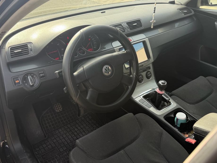 VW Passat 2,0 TDI /Kamera/Bluetooth Odlican, fotografija 7