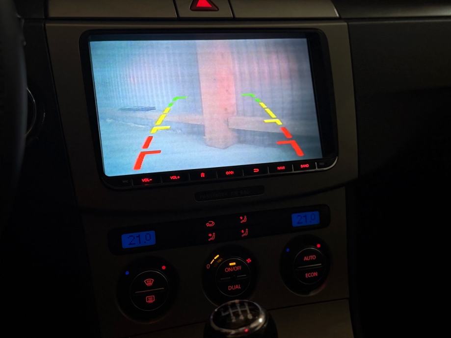 VW Passat 2,0 TDI /Kamera/Bluetooth Odlican, fotografija 9