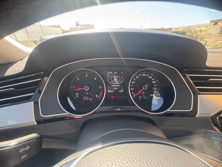 VW Passat 2.0 TDI DSG, full led, koža-alkantara, reg. do 04/2027, fotografija 18