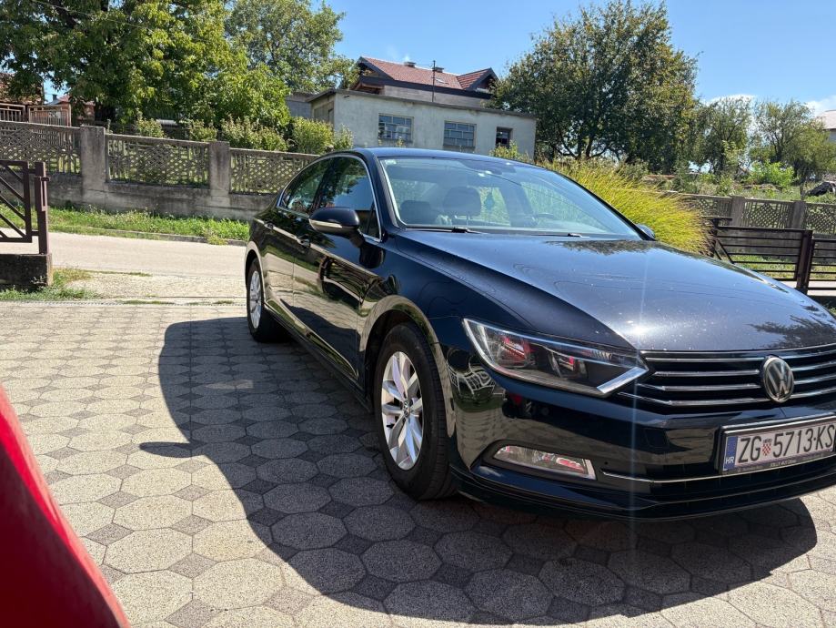 VW Passat 2,0 TDI Hrvatsko vozilo Puna servisna povijest, fotografija 5